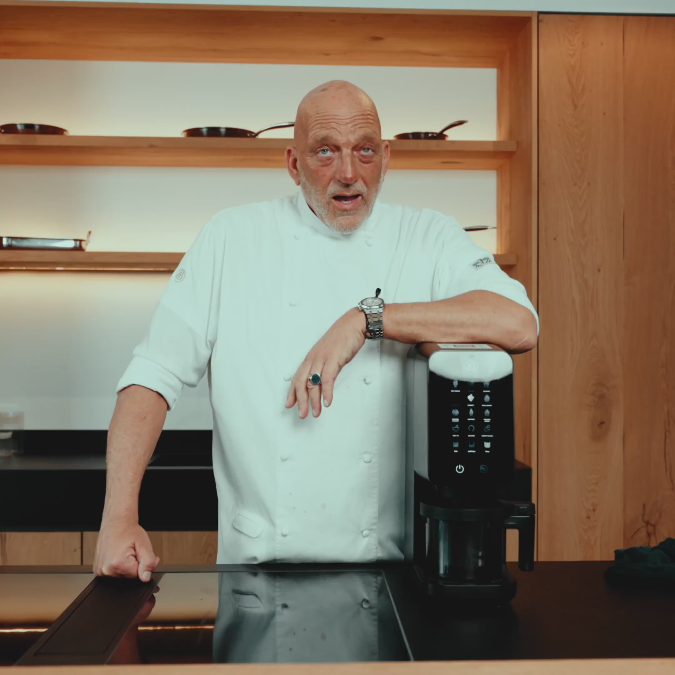 Video laden: Ijsmachine